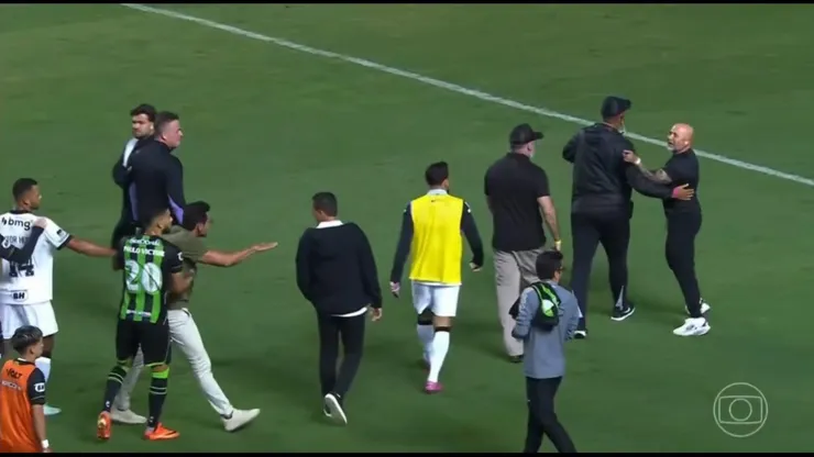 Jorge Sampaoli vivió una polémica jornada.