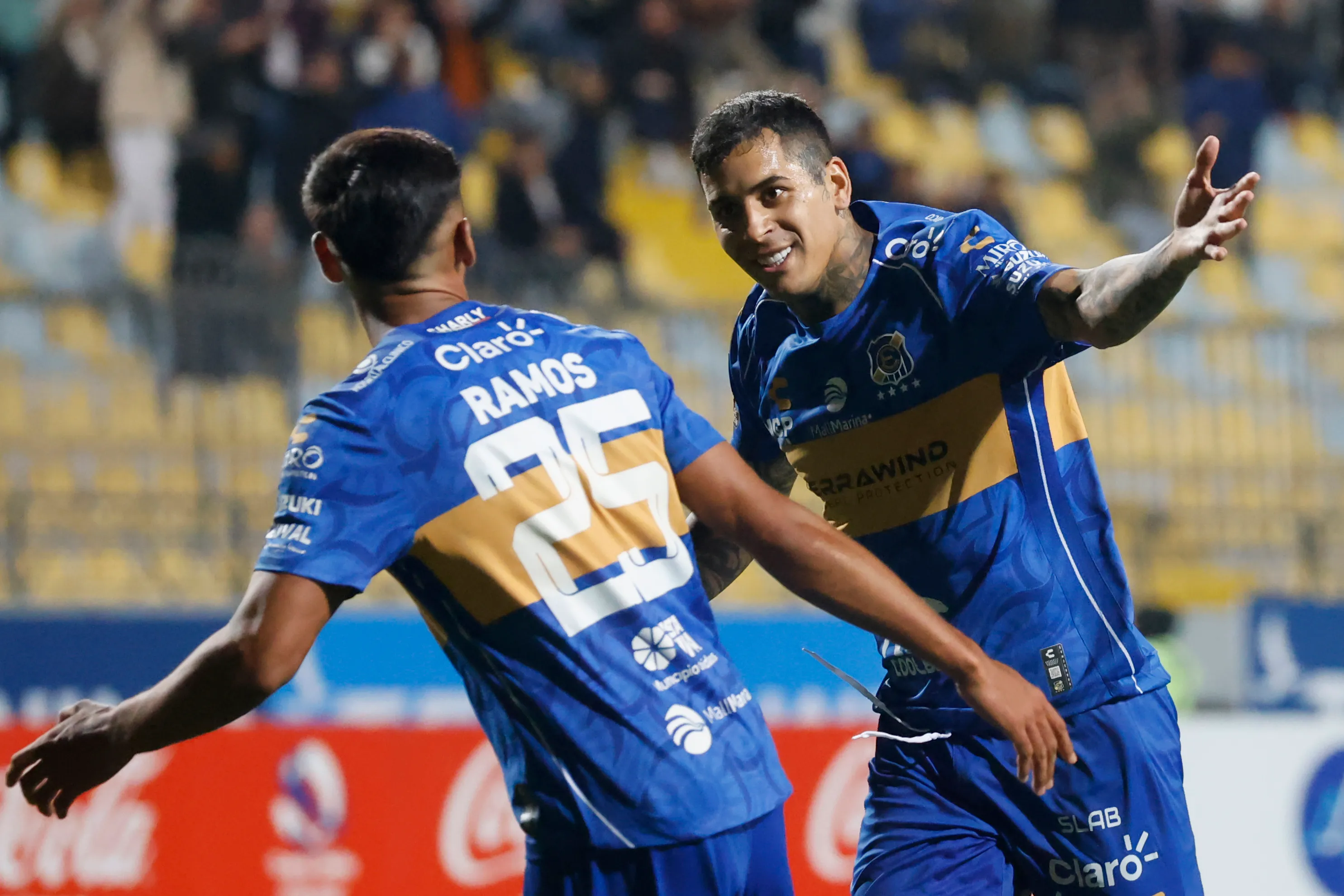 Rodrigo Piñeiro celebra el gol que le anotó a Unión La Calera. (Sebastian Cisternas/Photosport).