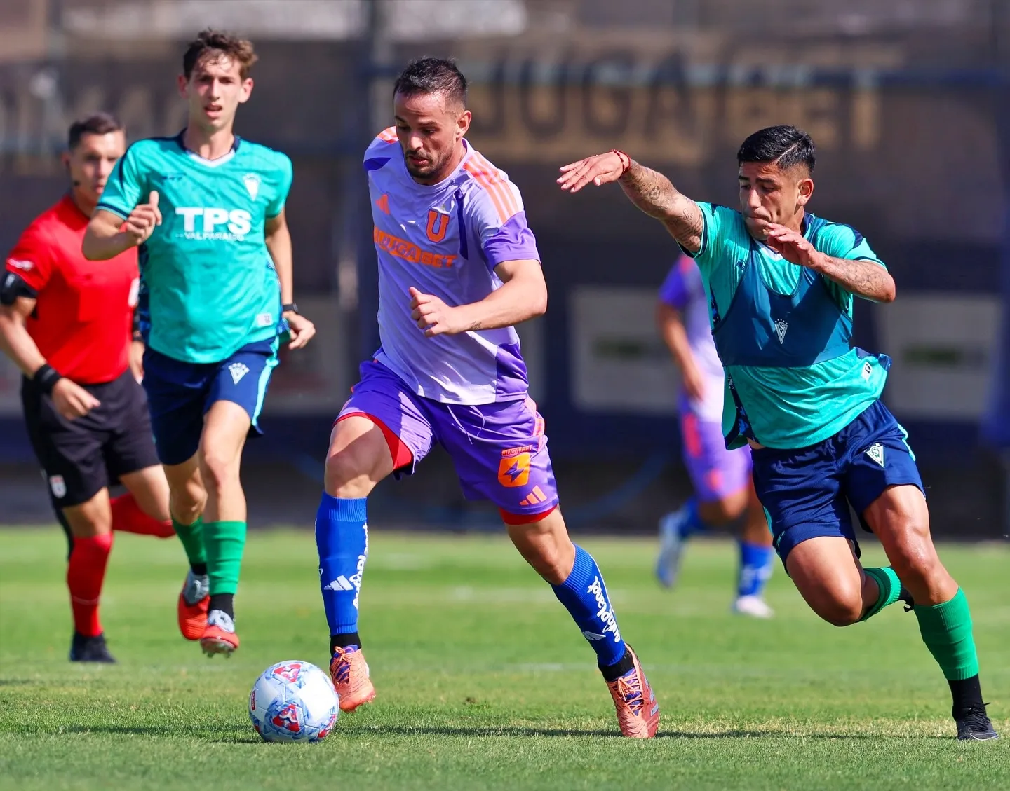 Octavio Rivero será el líder de la delantera azul en este primer partido del 2026. | Foto: Universidad de Chile. 