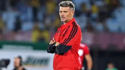 Fernando Ortiz sufre inesperada baja en Colo Colo para debut en Liga de Primera.