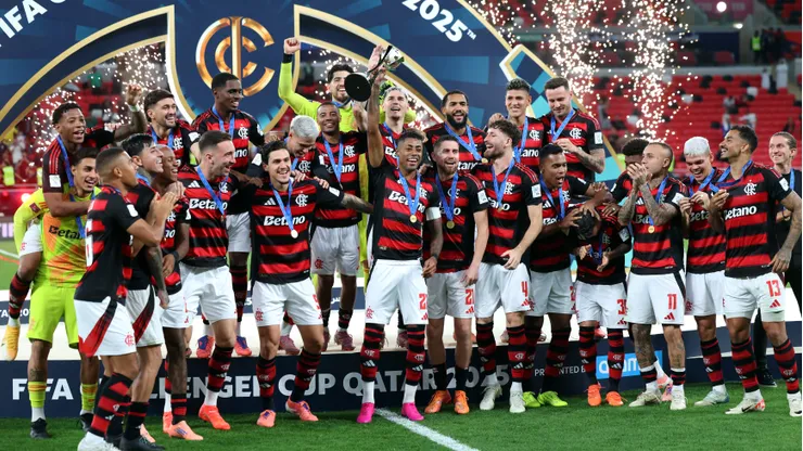 Flamengo se refuerza con todo.