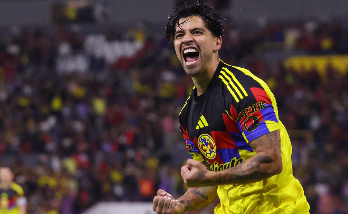 ¿Llega igual a Colo Colo? El impresionante sueldo de Víctor Dávila en América