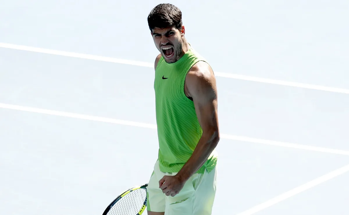 Carlos Alcaraz opina sobre polémica ayuda a Jannik Sinner en Australia