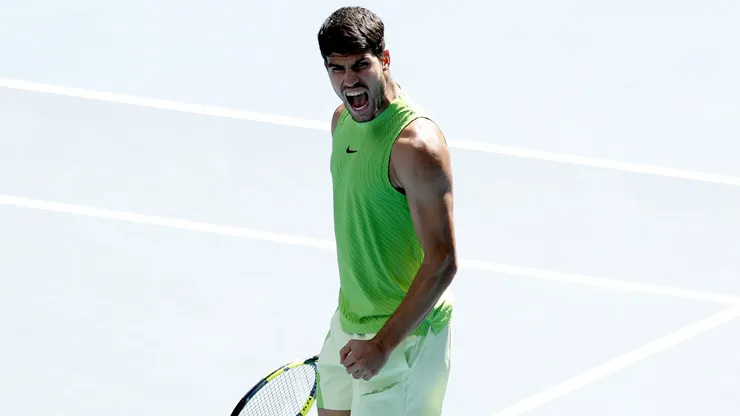 Carlos Alcaraz está en cuartos de final en Australia.
