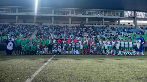 Deportes Puerto Montt presentó a su plantel.