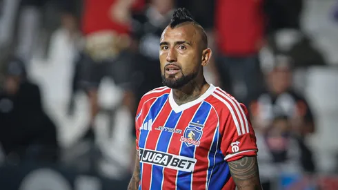 Arturo Vidal tuvo un hermoso gesto con un pequeño hincha albo