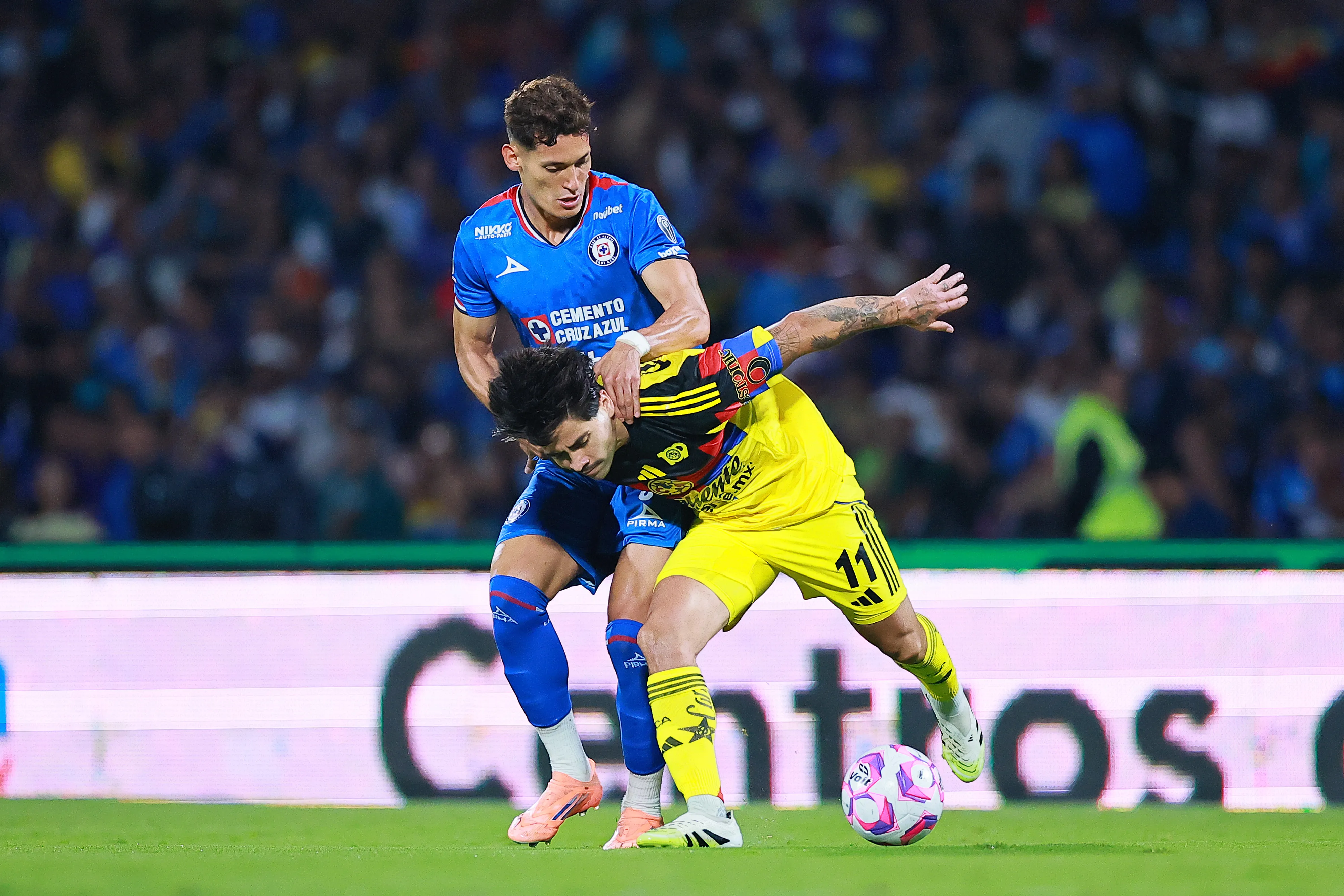 Víctor Dávila es opción en Colo Colo tras salida de Cepeda | Getty Images