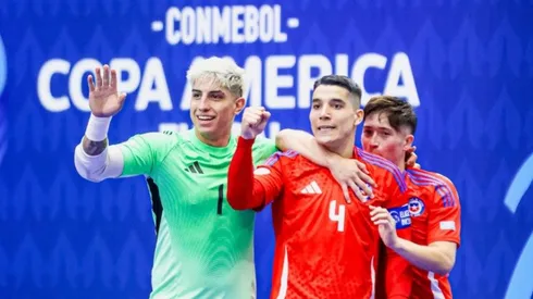 Chile venció 4-0 a Bolivia por el Grupo B.