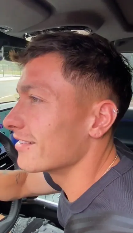 Zavala saliendo del Monumental hoy. Imagen: @Rodrigogomezf