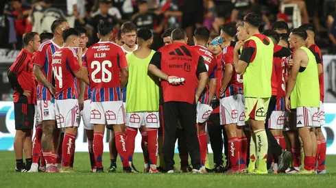 Colo Colo sigue buscando opciones para completar su plantel.