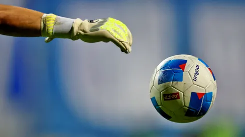 Un recordado arquero aseguró que quiso jugar gratis en Chile.