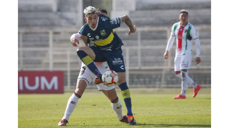 Futbol, Palestino vs Everton. Fecha 16, Campeonato Nacional 2024. El jugador de Everton Lautaro Pastrana es fotografiado contra Palestino durante el partido de primera division disputado en el estadio Municipal de La Cisterna en Santiago, Chile. 21/07/2024 Jonnathan Oyarzun/Photosport Football, Palestino vs Everton. 16th turn, 2024 National Championship. Everton's player Lautaro Pastran is pictured against Palestino during the first division match held at the Municipal de La Cisterna stadium in Santiago, Chile. 21/07/2024 Jonnathan Oyarzun/Photosport