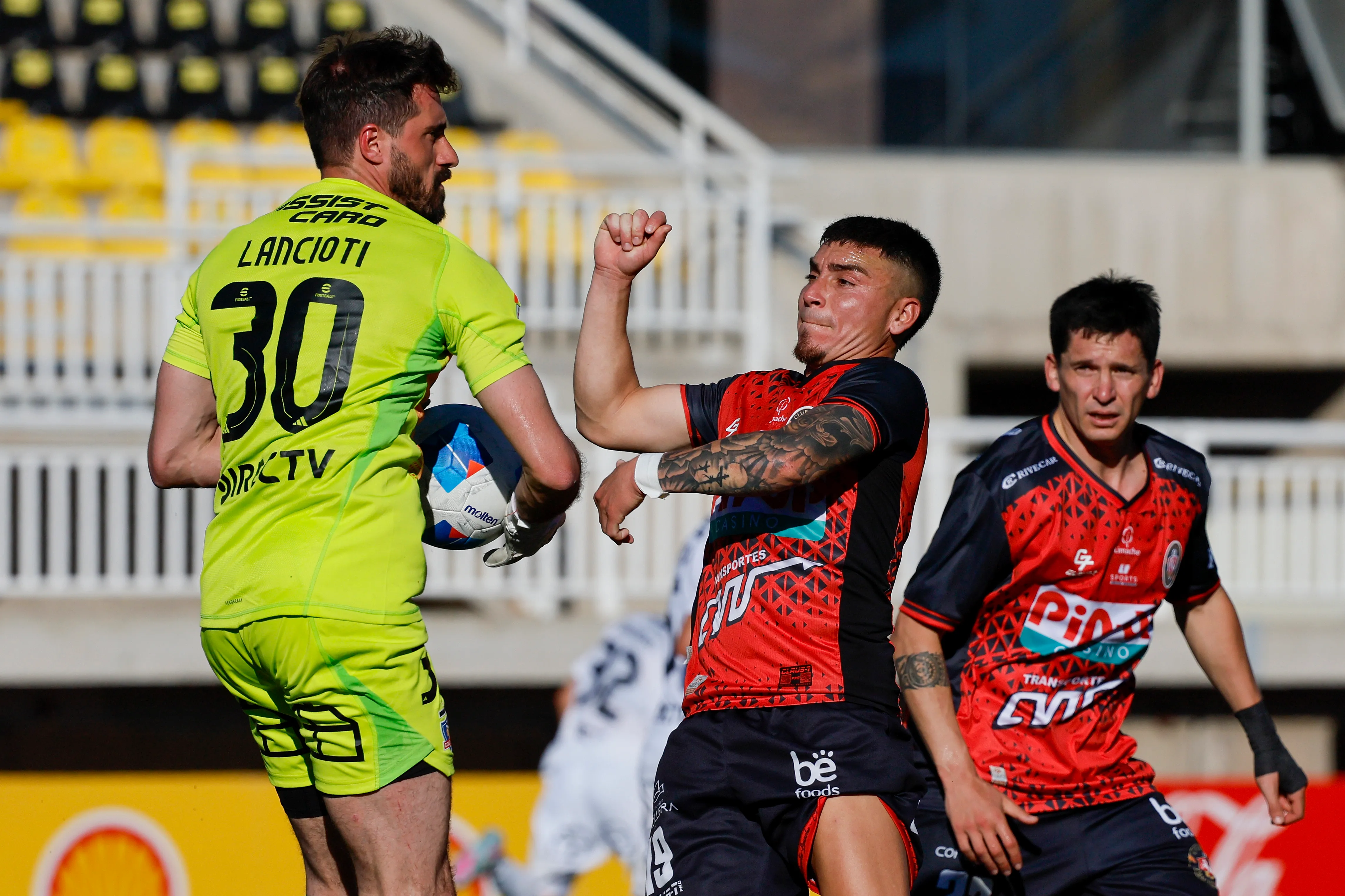 Daniel Castro volverá a cruzarse con Fernando de Paul. (Andres Pina/Aton Chile).
