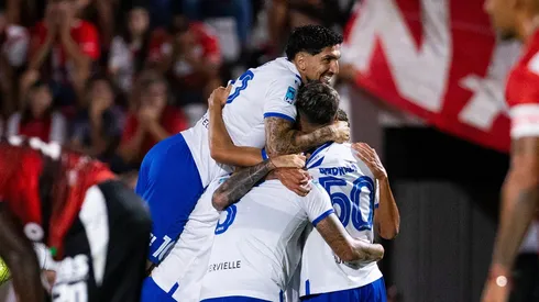 Diego Valdés figura en remontada de Vélez: partidazo complica más el deseo de Colo Colo.