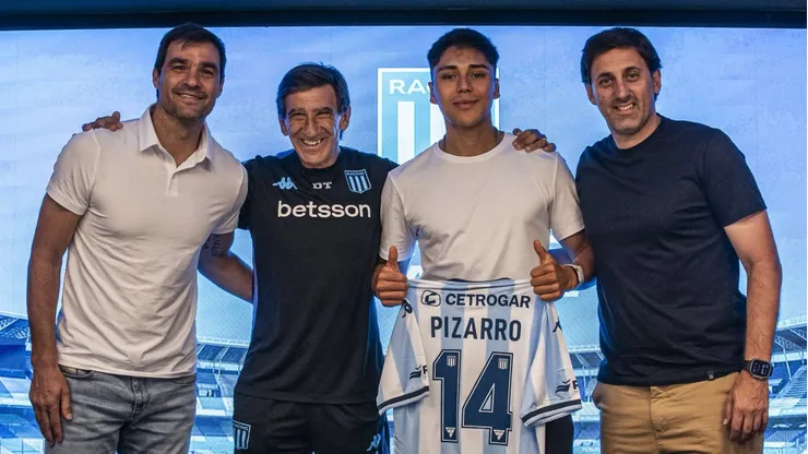 Damián Pizarro fue presentado en Racing