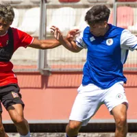 Se formó en Colo Colo, jugó en Tercera y llega a la Primera B