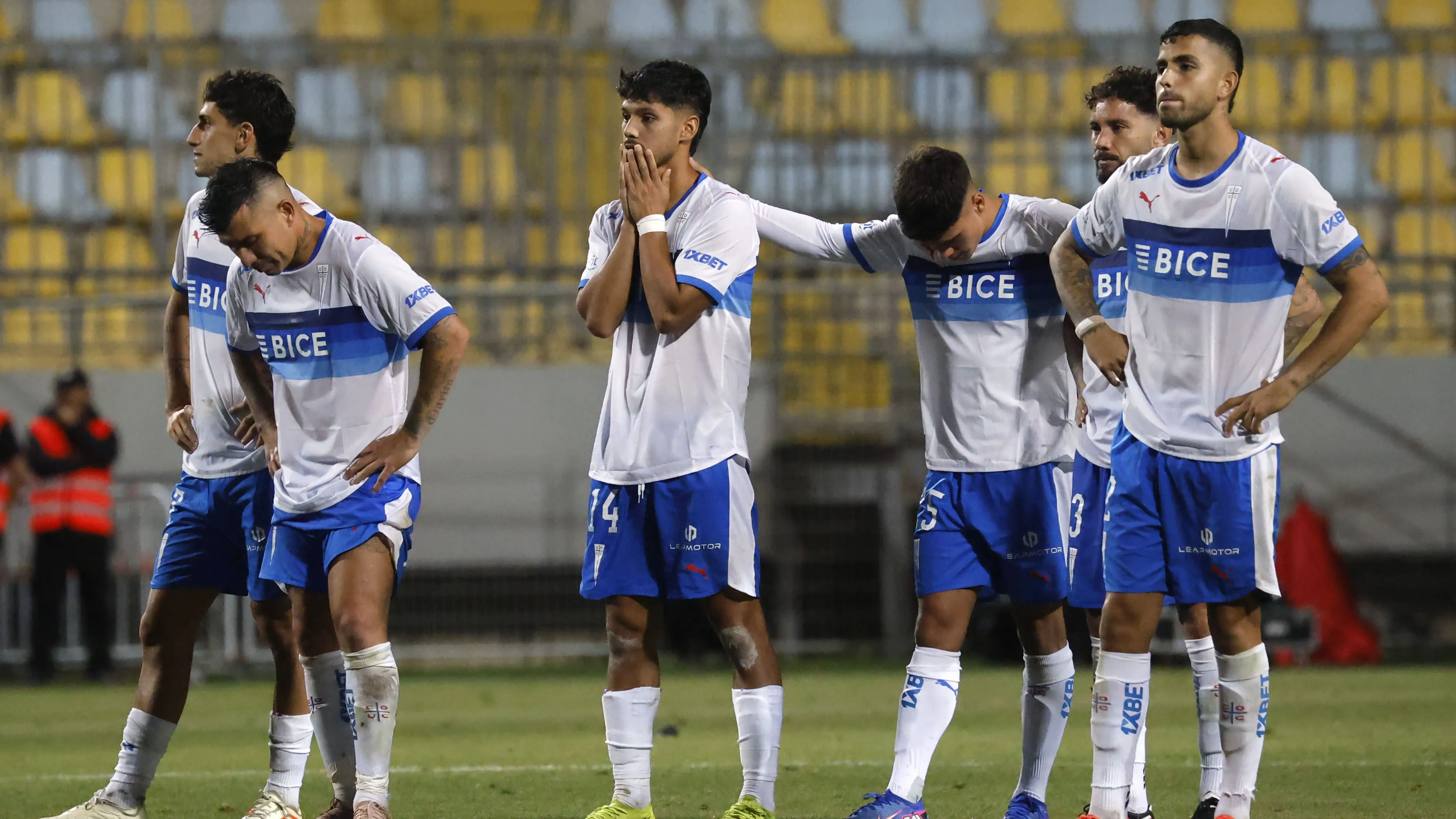 Universidad Católica iguala a Colo Colo en subcampeonatos tras la Supercopa
