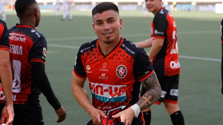 Daniel Castro será la clave del partido: la figura de Limache fue pretendido por Colo Colo.