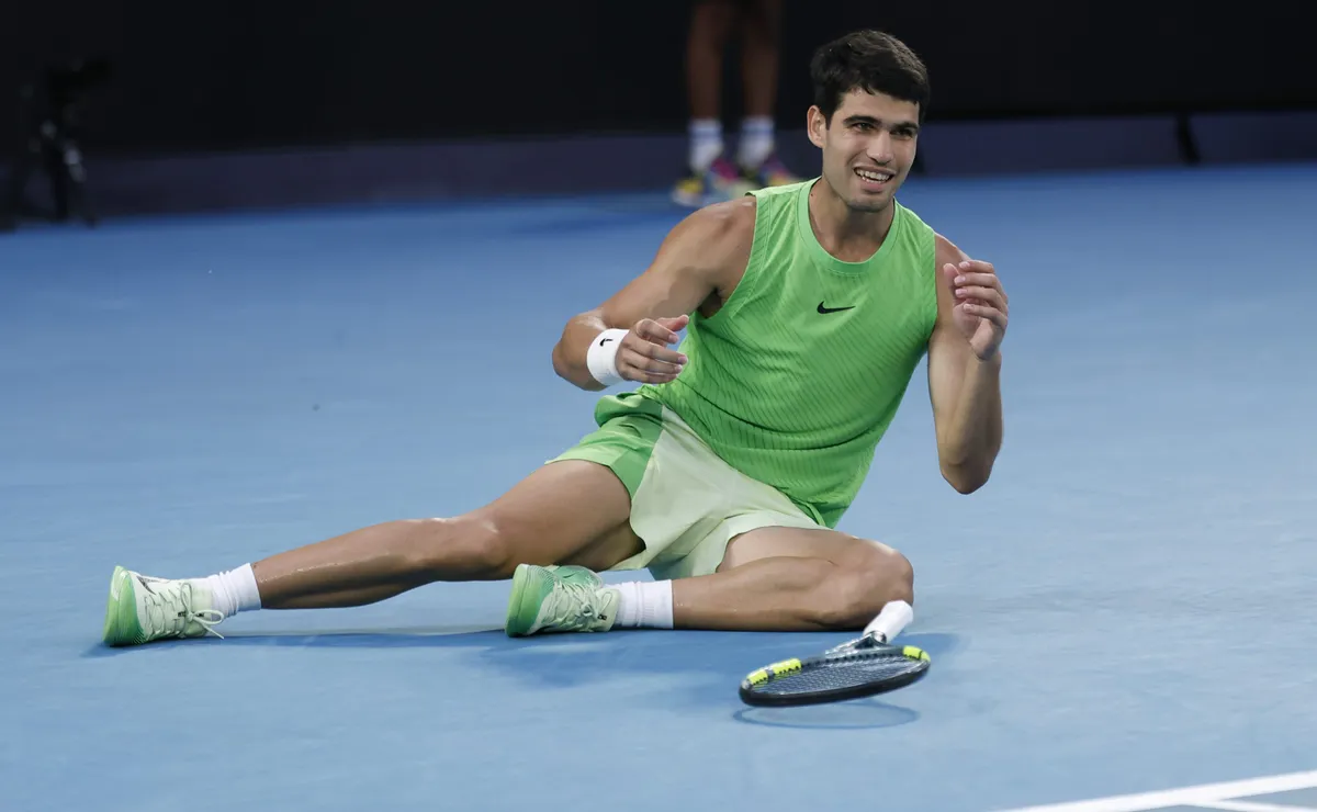 Alcaraz triunfa sobre Zverev en Australia