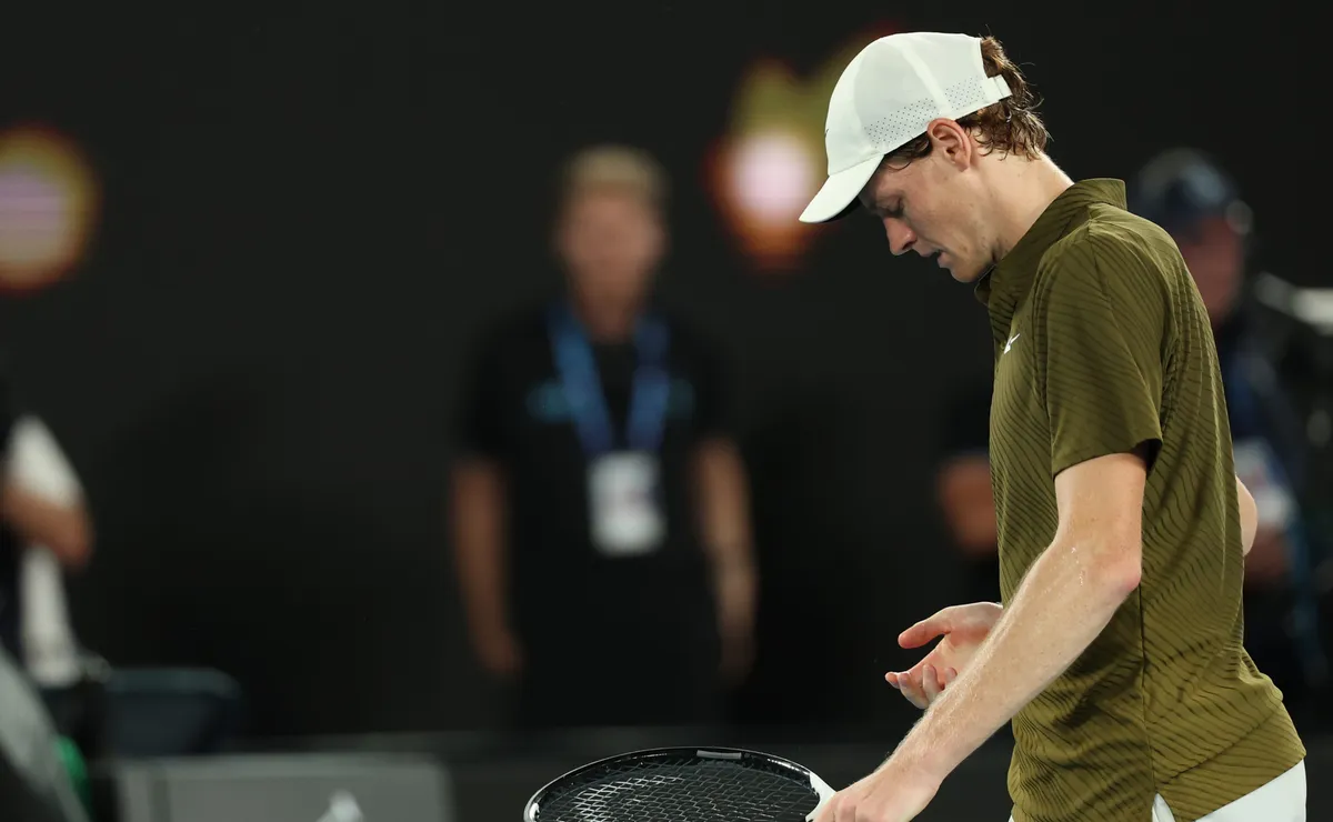 Jannik Sinner lamenta derrota ante Novak Djokovic en Australia