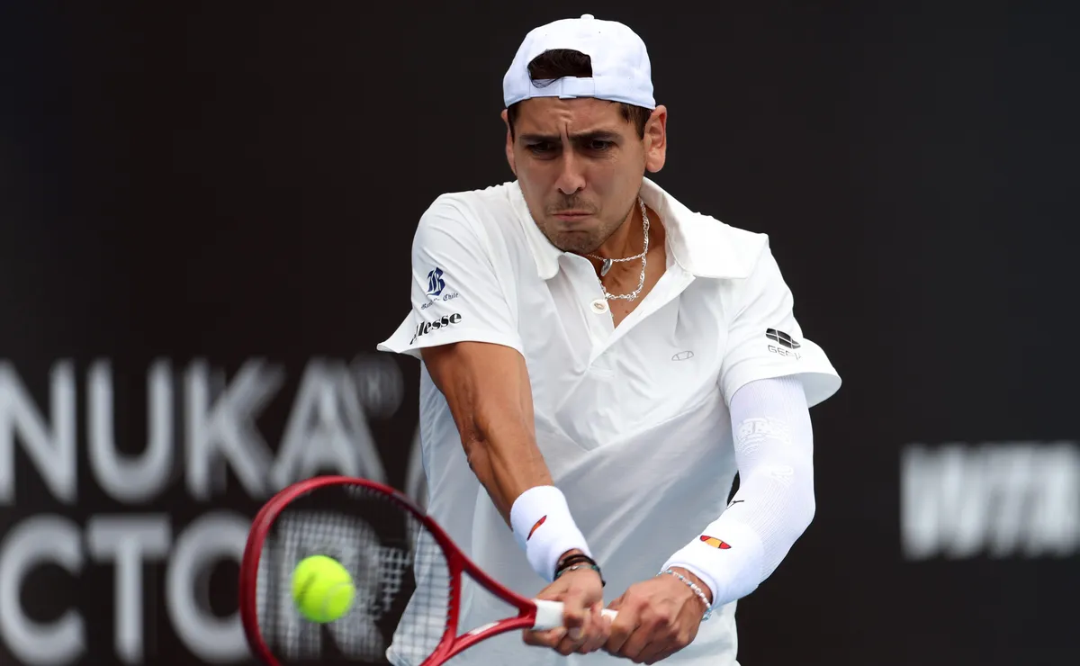 Alejandro Tabilo avanza en ranking ATP previo a Copa Davis Alejandro Tabilo avanza en ranking ATP previo a Copa Davis