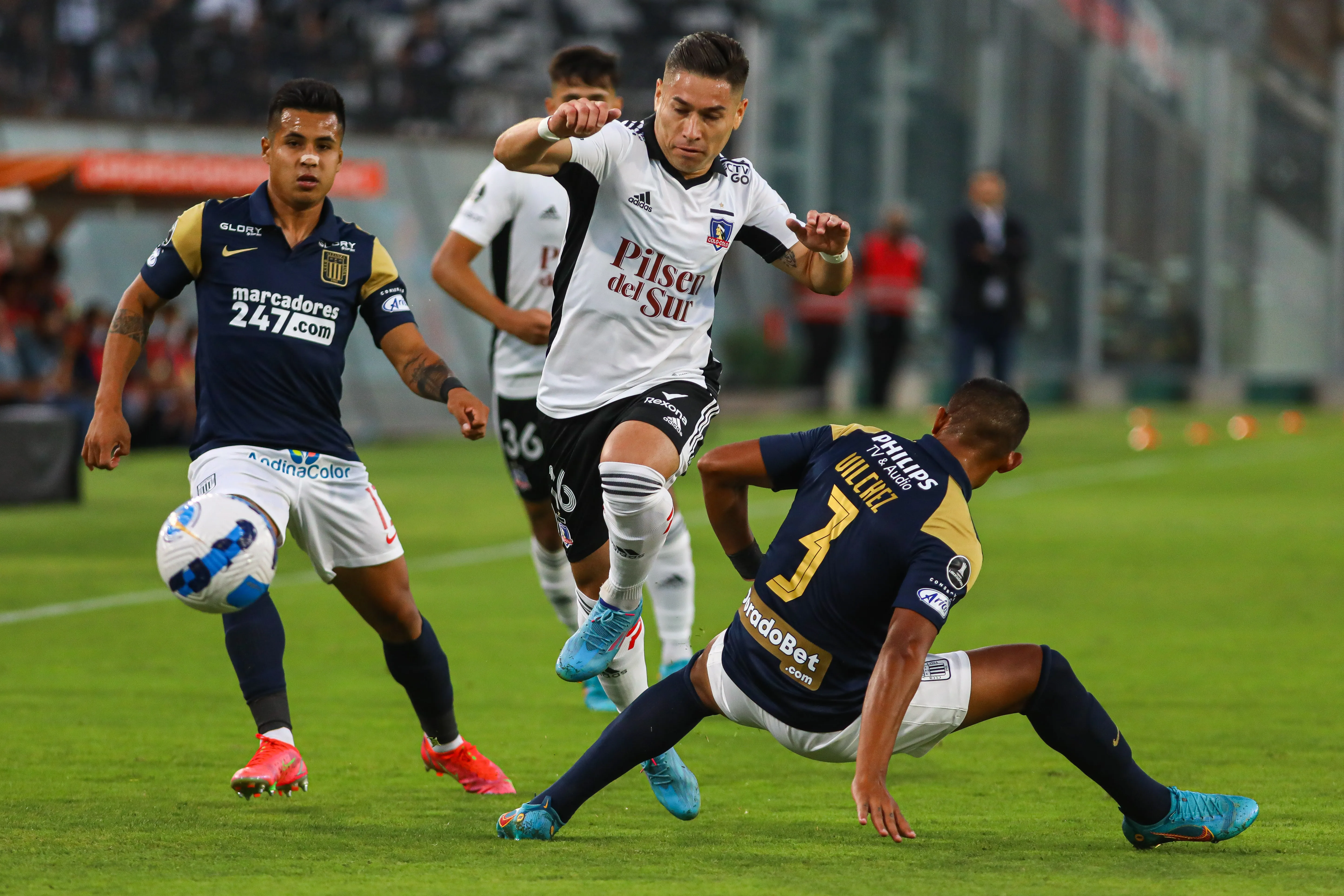 Opazo aún está libre en el mercado