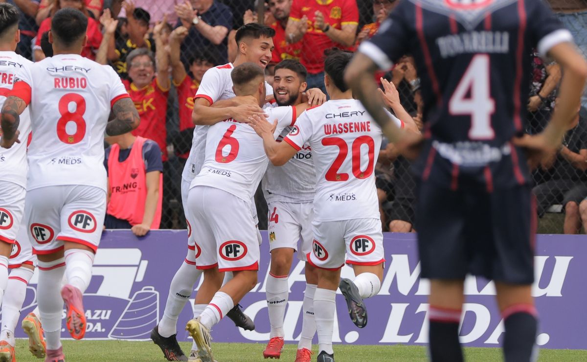 ¡El Drama del Descenso! Unión Española Busca Resurrección en Copa Chile