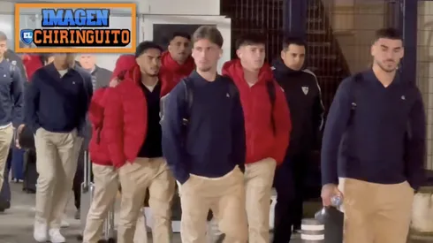 Hinchas del Sevilla reciben al plantel con insultos