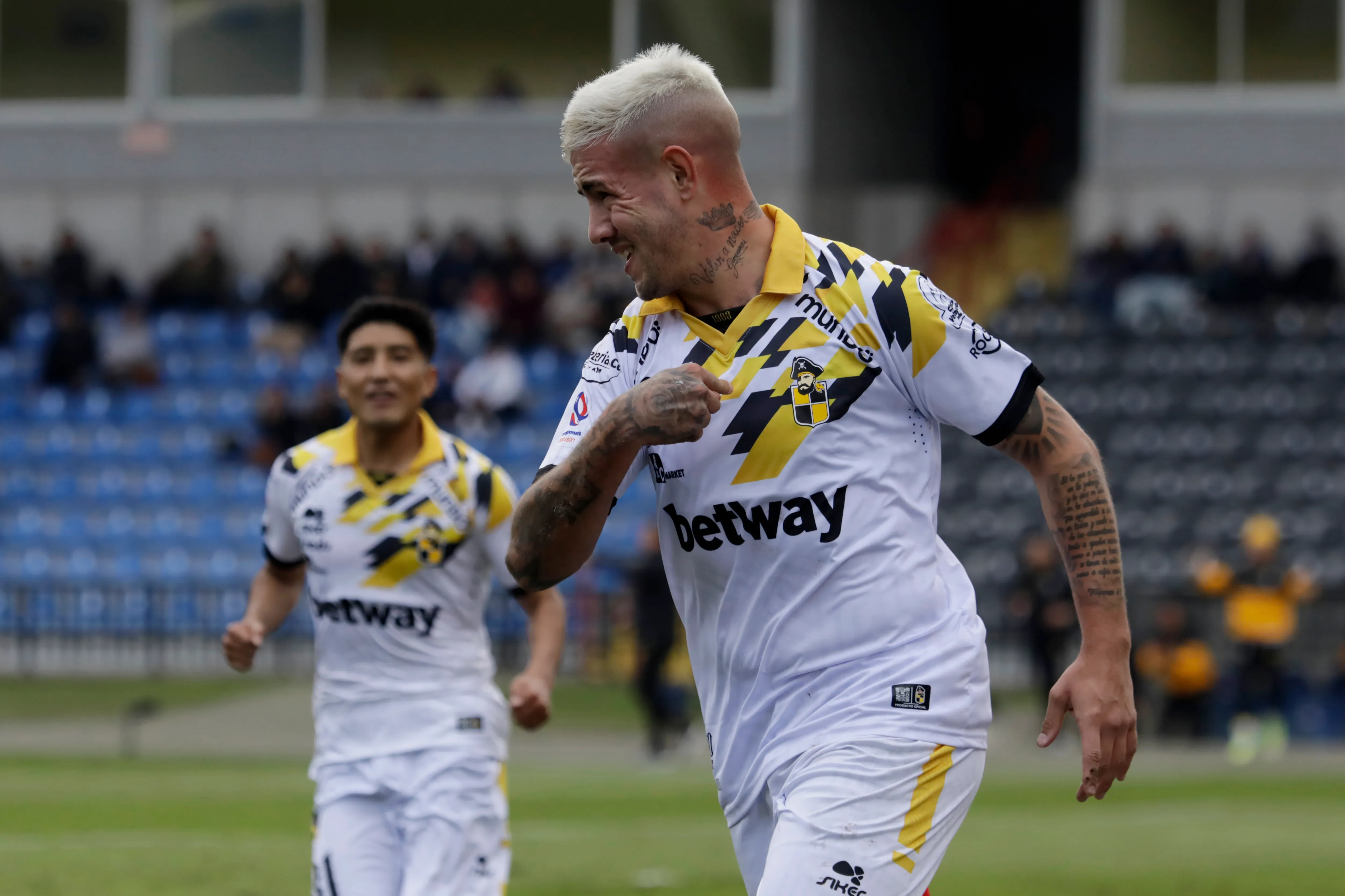 Holgado tuvo dos etapas junto a los Piratas/Photosport