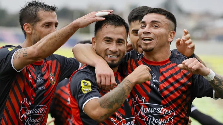 Deportes Limache es puntero tras golear a Colo Colo 3-1