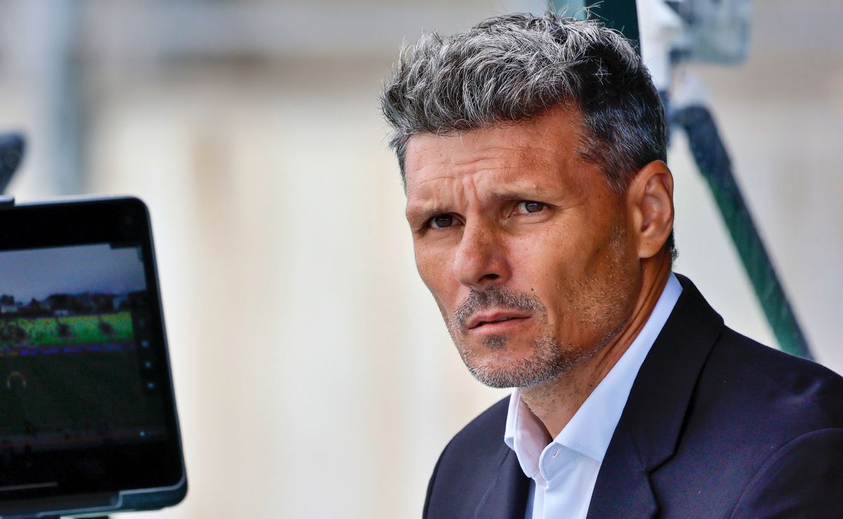 Crisis en Colo Colo: La negra racha de Ortiz que ya suma seis partidos sin ganar