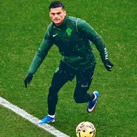 Video: El intenso "bautismo" que recibió Lucas Cepeda en Elche