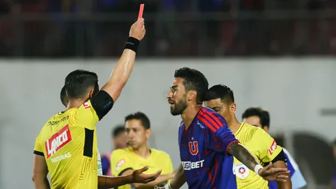 Lucero podría sufrir duro castigo tras la roja ante Audax