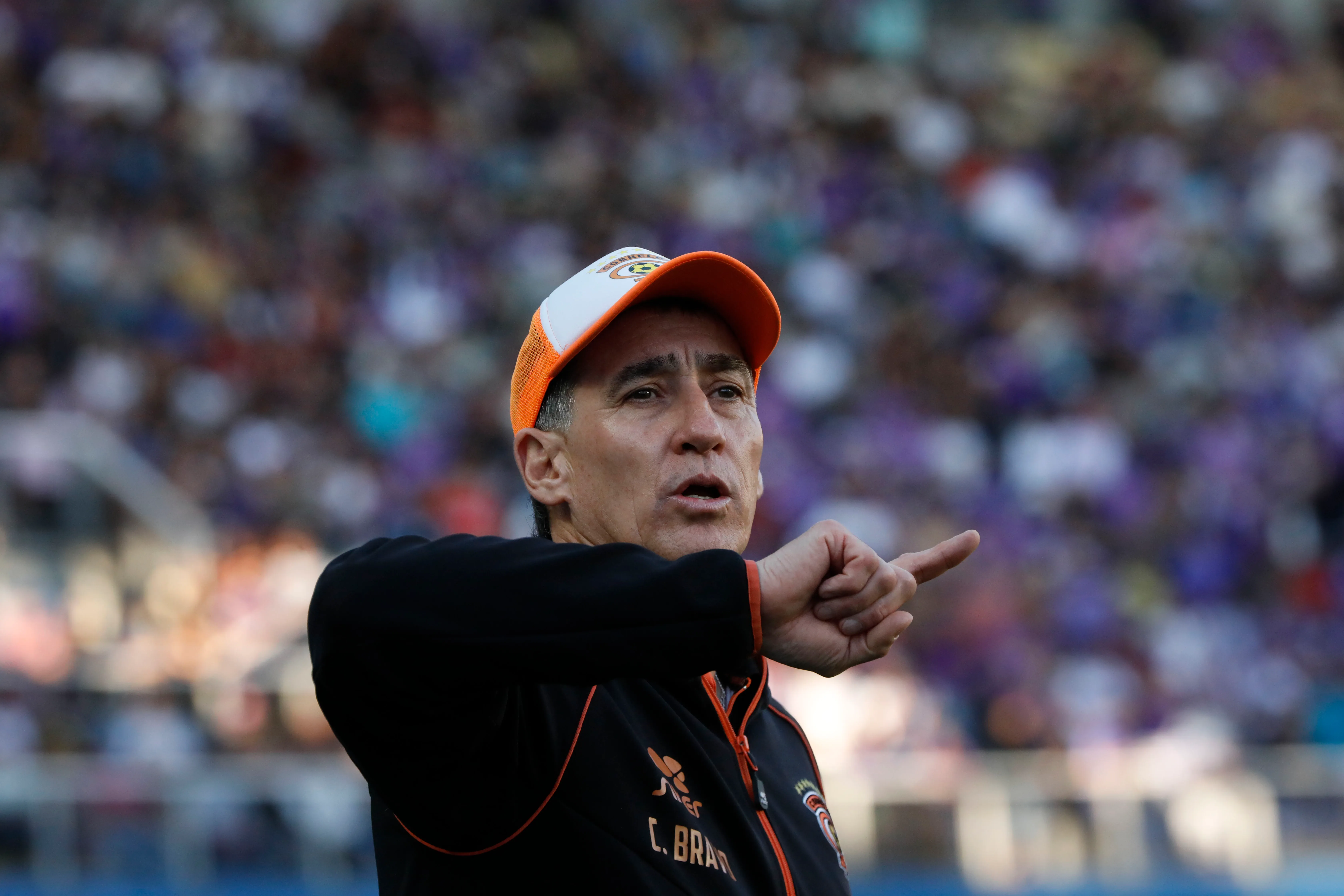 César Bravo, el DT de Cobreloa que movió sus fichas por Conelli. (Marco Vázquez/Photosport).