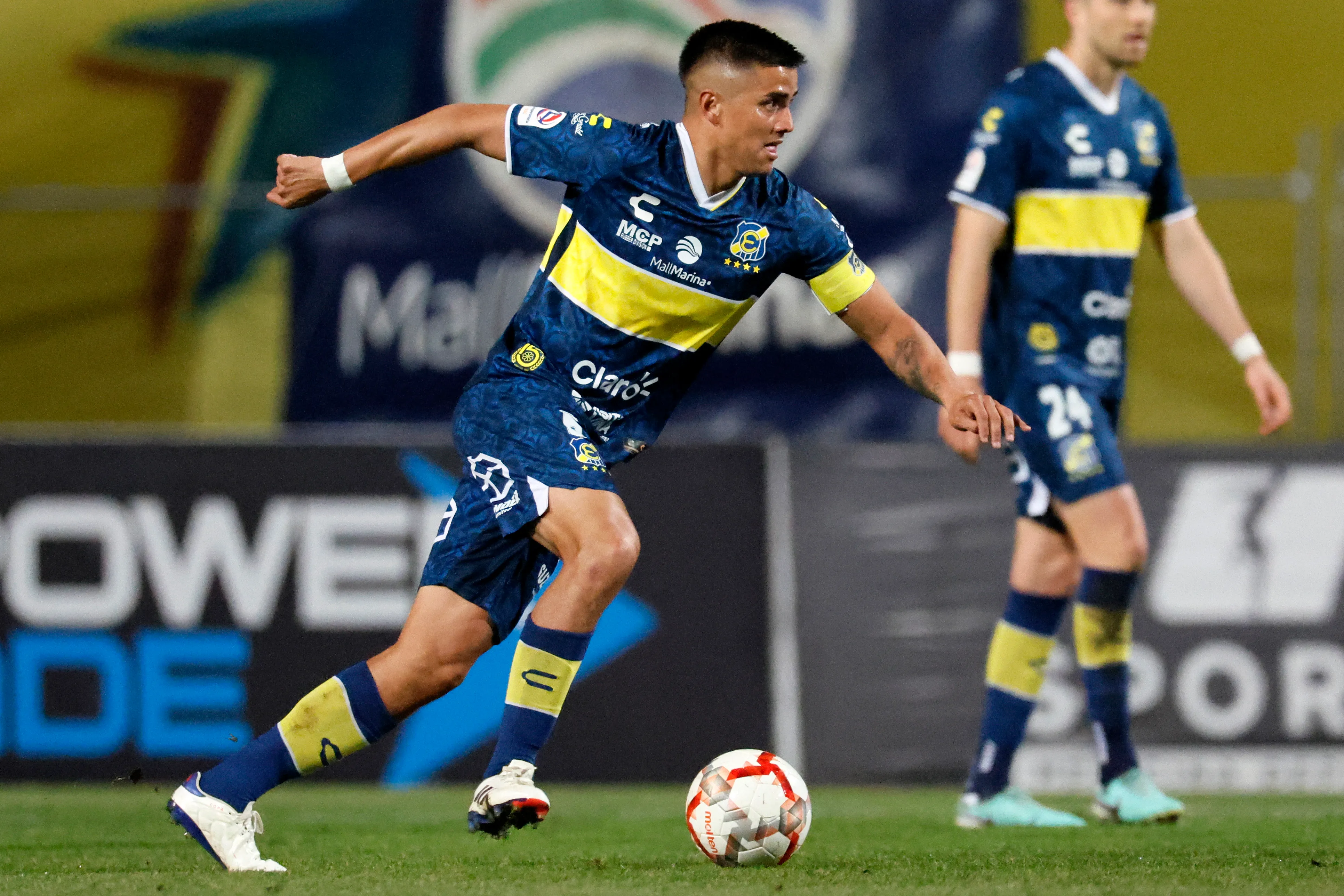 El jugador de Everton se sumará a Colo Colo. Andres Pina/Photopsort