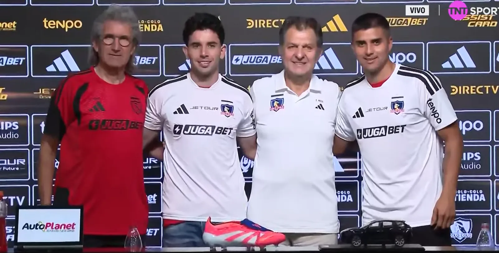 Álvaro Madrid dijo no venir a reemplazar a Esteban Pavez en Colo Colo. Foto: TNT Sports.