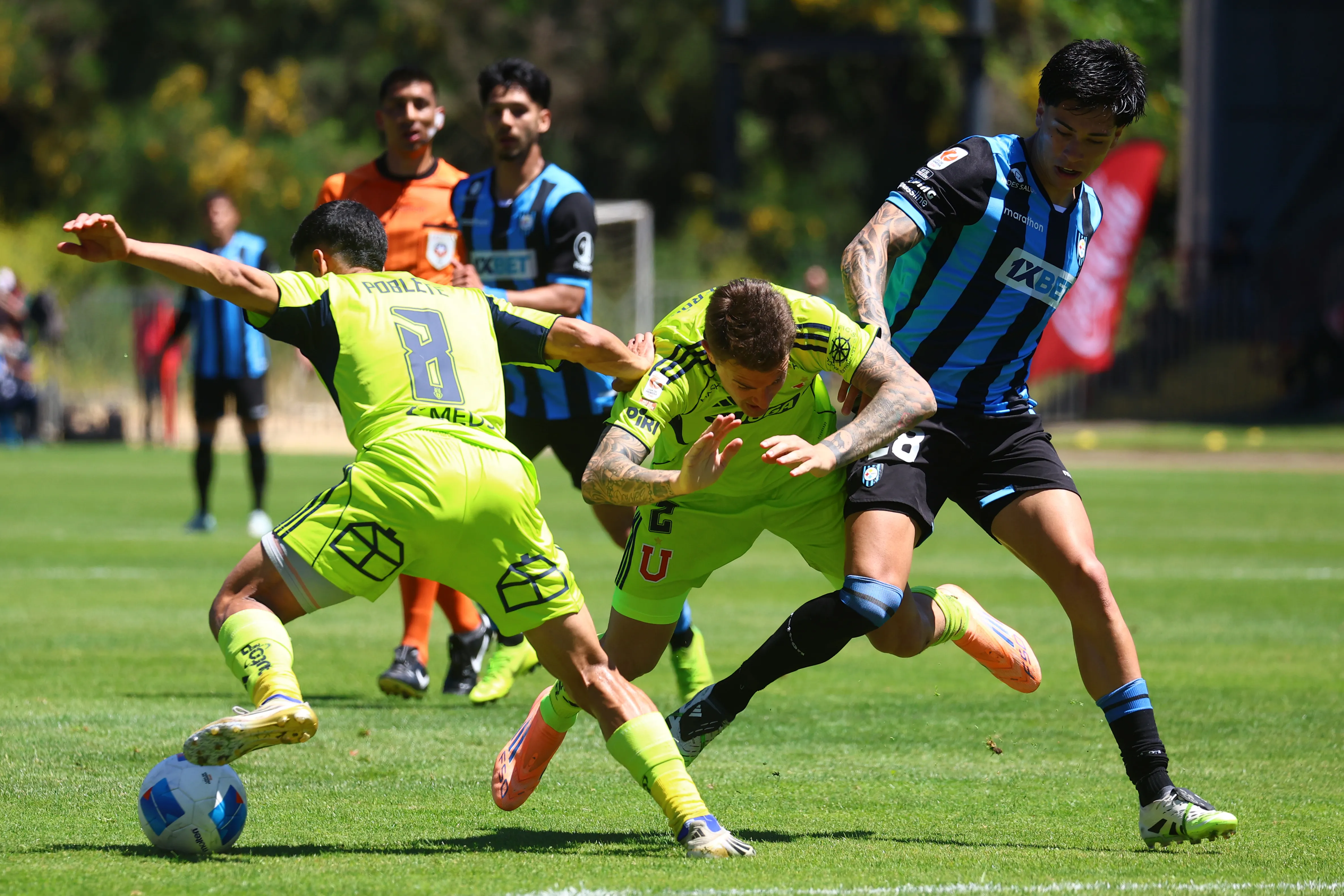 La U y Huachipato tenían que jugar este domingo | Photosport
