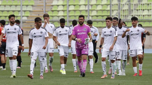 El plantel de Colo Colo le suelta la mano a Fernando Ortiz

