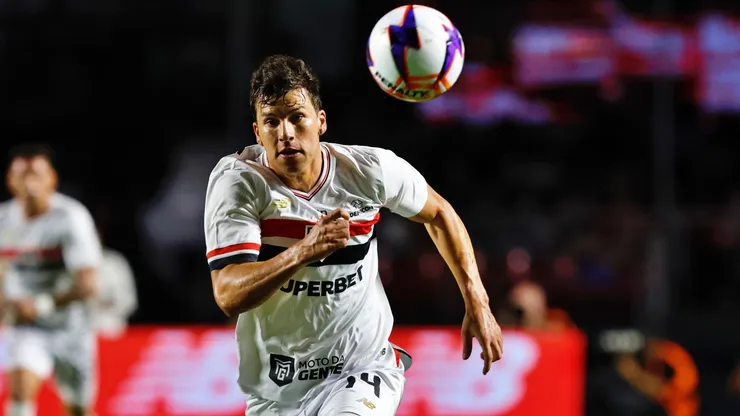 São Paulo pone millonaria cláusula de salida a Gonzalo Tapia.