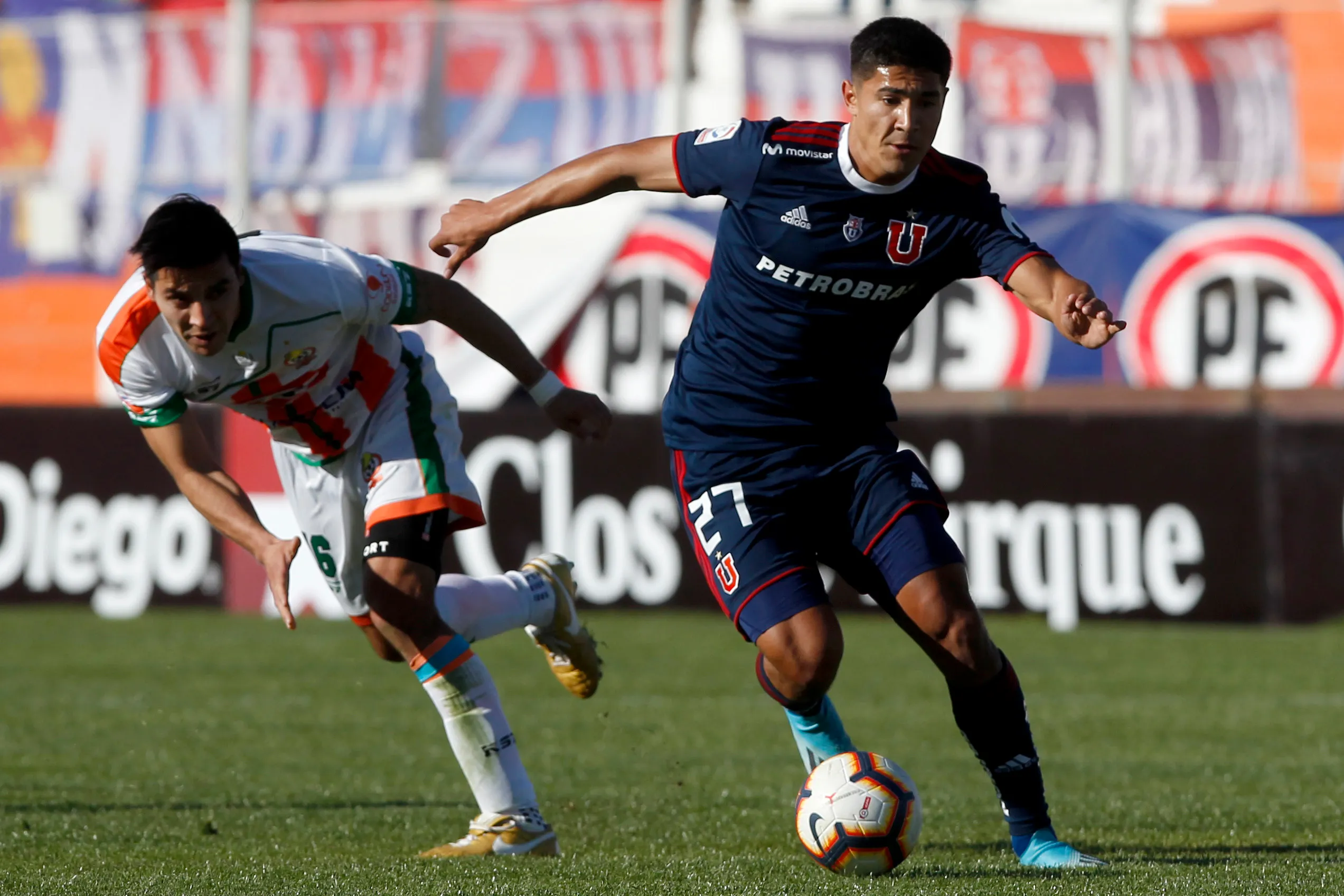 Luis Rojas jugando en la U en 2019. Imagen: Photosport