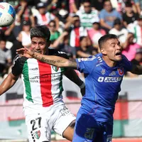Palestino golpea en el suelo a los hinchas de U. de Chile