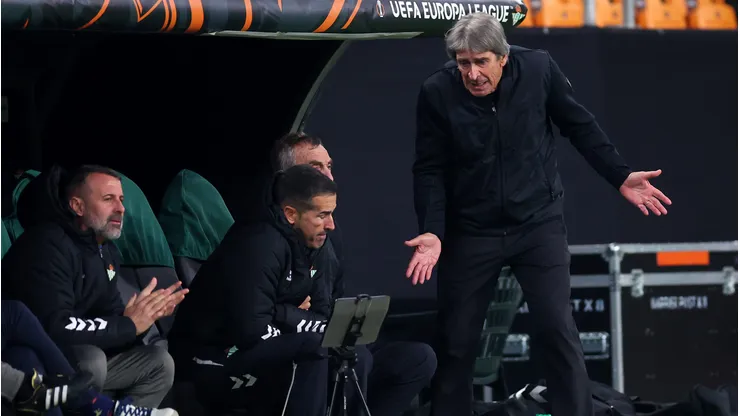 Pellegrini sufre con las críticas tras la dura derrota ante Atlético Madrid