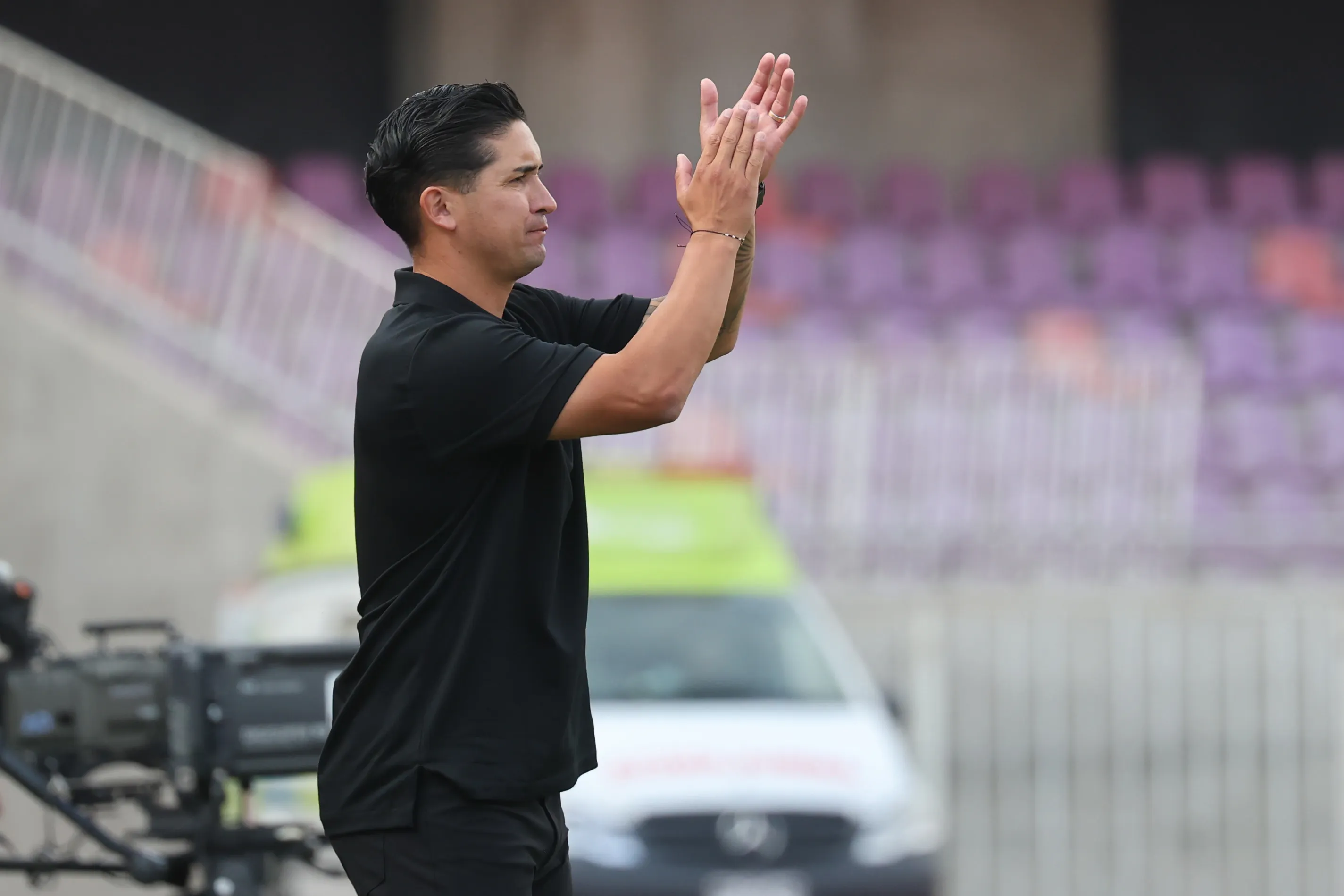 Felipe Gutiérrez es el DT más joven en dirigir en la Liga de Primera 2026. | Foto: Photosport.