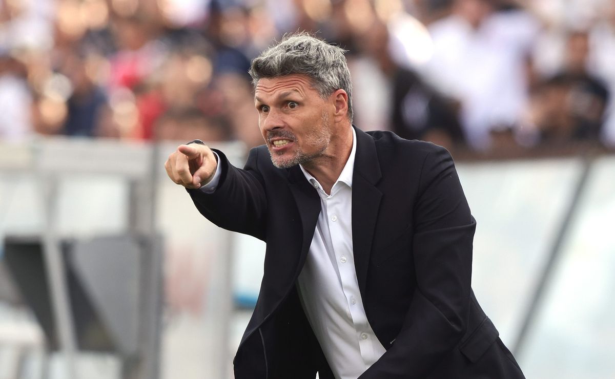 ¿Se irá Ortiz? La última vez que Colo Colo perdió cuatro partidos seguidos Mosa echó a Mario Salas