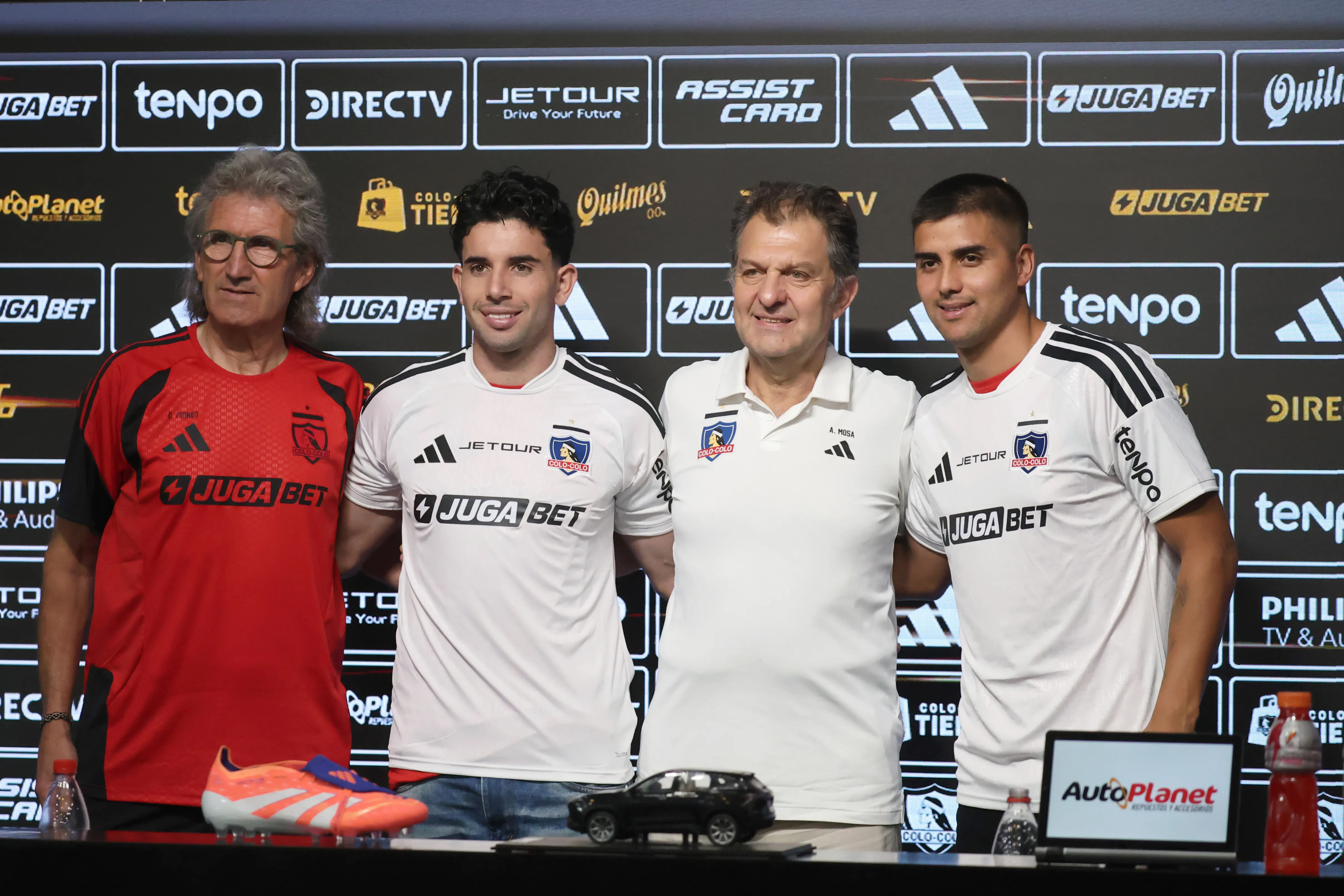 Colo Colo quiere sumar un nombre de peso antes de cerrar el plantel en este mercado de fichajes. | Foto: Photosport.