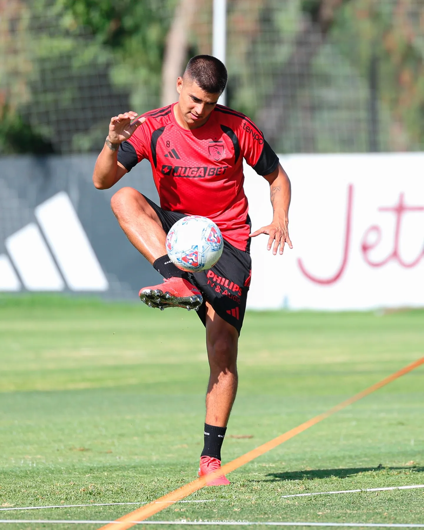 Álvaro Madrid no lleva ni una semana en Colo Colo y ya fue citado. Foto: Colo Colo.