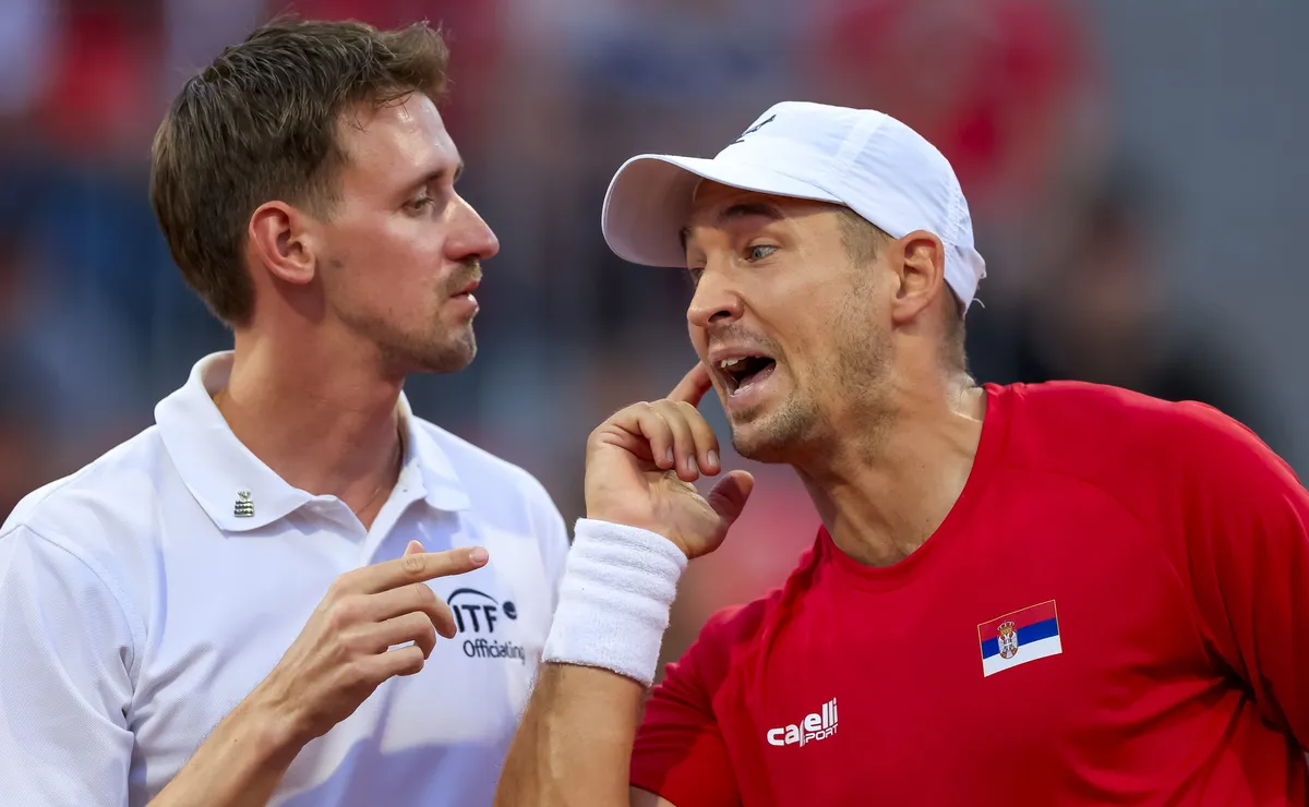 Figura de Serbia sufre contusión craneana tras caer ante Chile