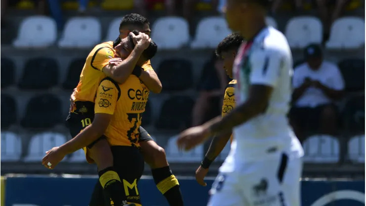 Coquimbo Unido derrotó a Palestino y sumó sus primeros tres puntos del año.