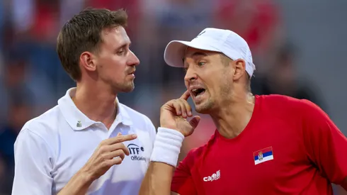 Dusan Lajovic no estaba contento con el público chileno de Copa Davis.
