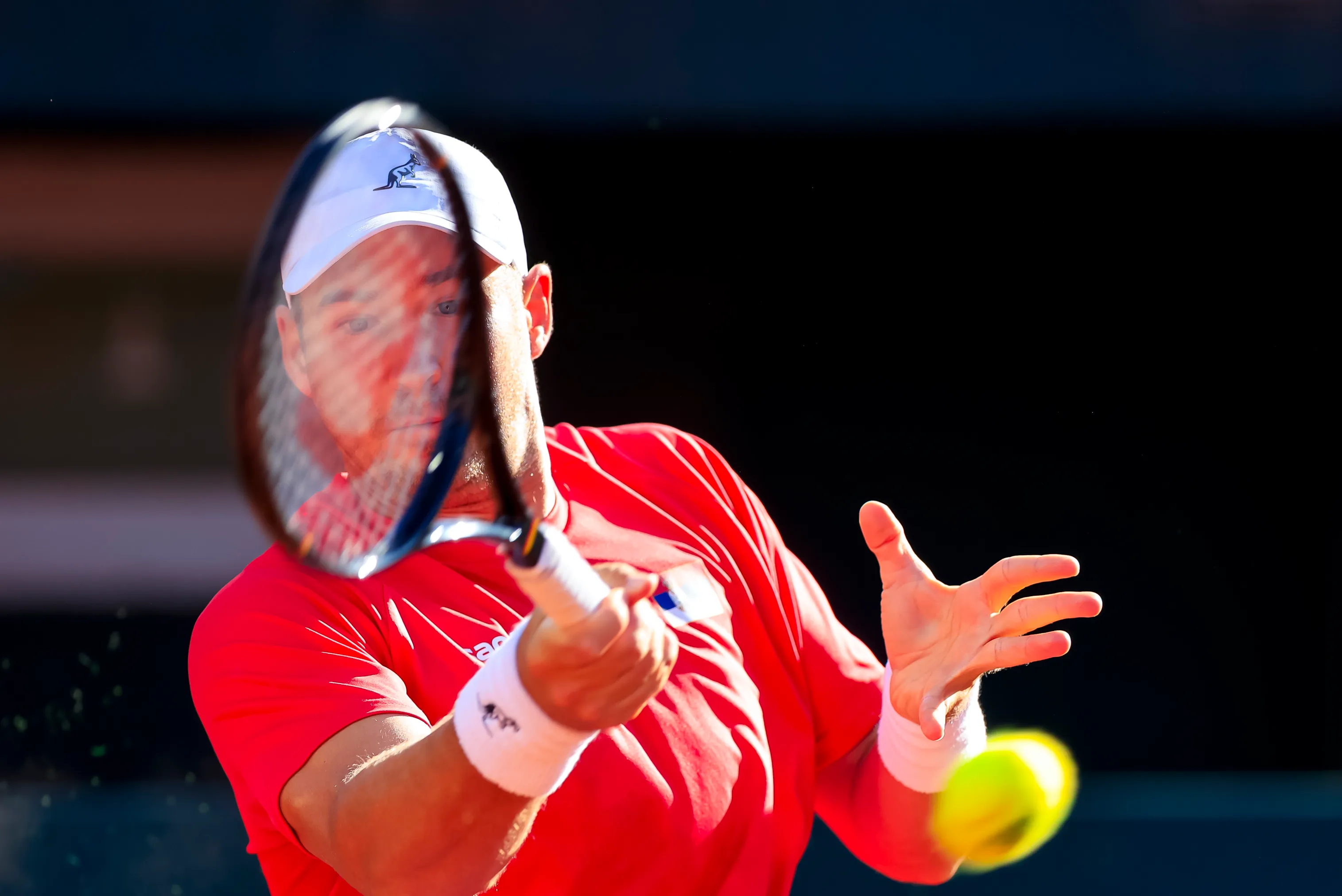 Dusan Lajovic no tuvo una buena jornada en Copa Davis. (Foto: Pepe Alvujar/Photosport)